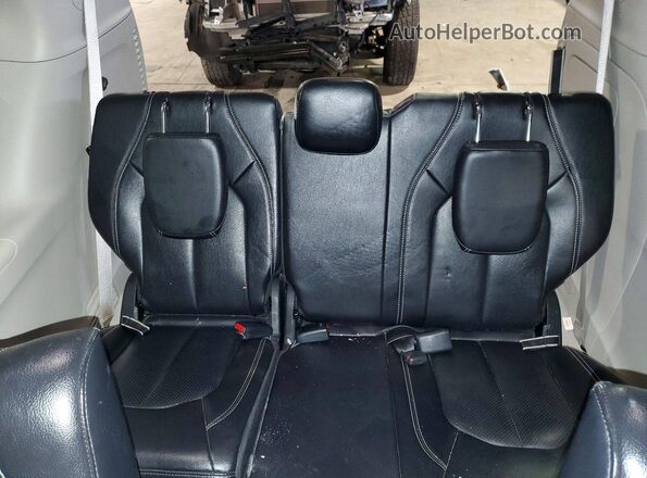2C4RC1L71NR139600 2022 CHRYSLER PACIFICA White Vista de los asientos traseros