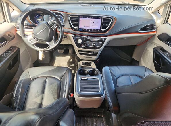 2C4RC1L74MR581060 2021 CHRYSLER PACIFICA White Vista del salpicadero
