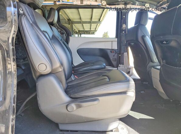 2C4RC1L75PR626611 2023 CHRYSLER PACIFICA Black Vista interior trasera
