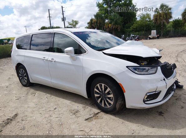2C4RC1L79NR136959 2022 CHRYSLER PACIFICA Белый Вид щитка приборов