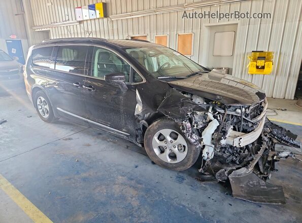 2C4RC1L7XJR236613 2018 CHRYSLER PACIFICA Black Delantero derecho