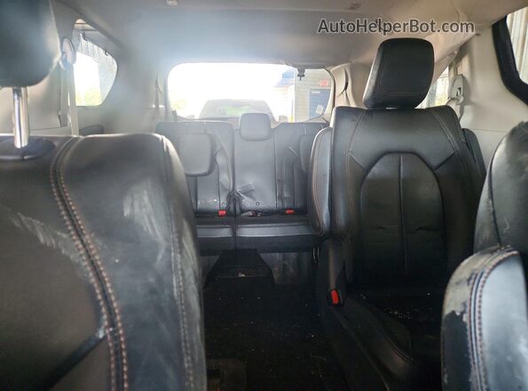 2C4RC1L7XJR236613 2018 CHRYSLER PACIFICA Black Vista de los asientos traseros
