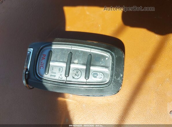 2C4RC1N70RR186197 2024 CHRYSLER PACIFICA Серый Вид панели приборов