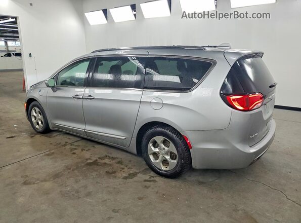 2C4RC1N77JR339713 2018 CHRYSLER PACIFICA Серебряный Задняя левая четверть