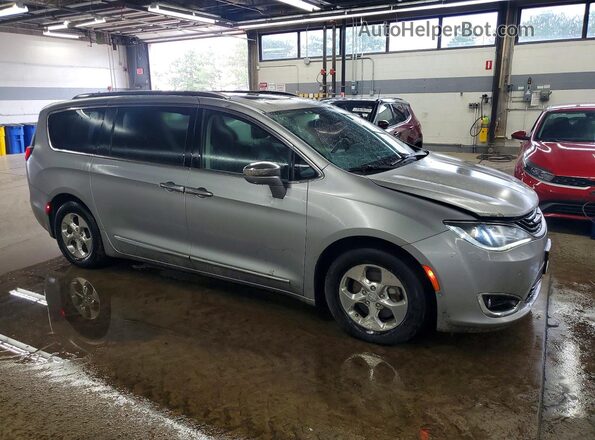 2C4RC1N77JR339713 2018 CHRYSLER PACIFICA Серебряный Передняя правая четверть