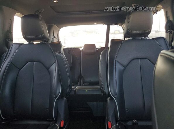 2C4RC1N78LR263292 2020 CHRYSLER PACIFICA Белый Вид задних сидений