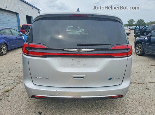 2C4RC1S70RR147386 2024 CHRYSLER PACIFICA Silver Widok naklejki z numerem VIN