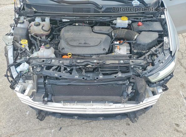 2C4RC1S70RR147386 2024 CHRYSLER PACIFICA Silver 