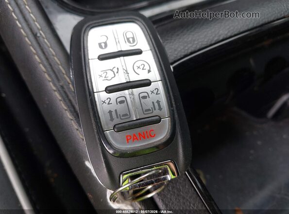 2C4RC1S72MR517794 2021 CHRYSLER PACIFICA Белый Вид панели приборов