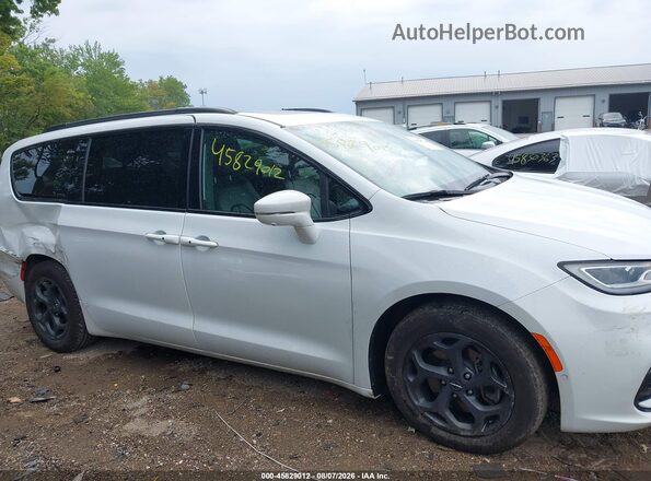 2C4RC1S72MR517794 2021 CHRYSLER PACIFICA Белый Вид задней части салона