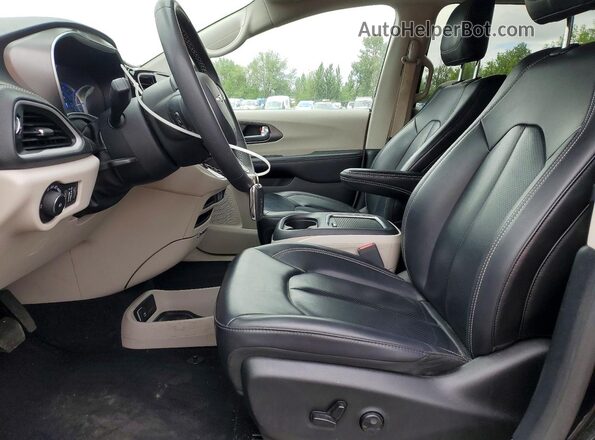 2C4RC1S73RR102913 2024 CHRYSLER PACIFICA Black Widok wnętrza z przodu