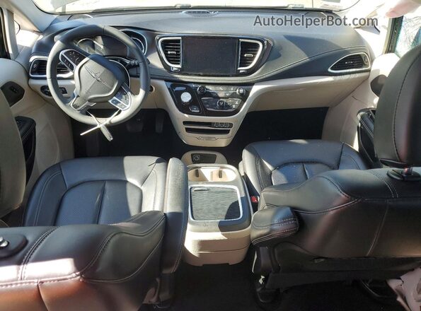 2C4RC1S74RR150033 2024 CHRYSLER PACIFICA Black Widok deski rozdzielczej
