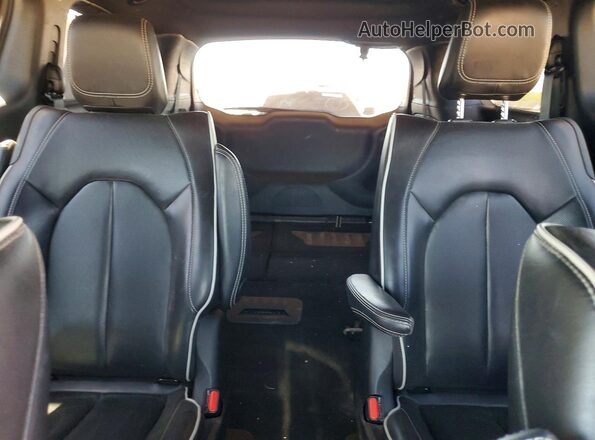 2C4RC1S75NR137107 2022 CHRYSLER PACIFICA Gray უკანა სავარძლების ხედი