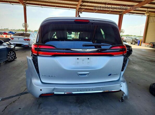 2C4RC1S79RR137570 2024 CHRYSLER PACIFICA Silver Հետևի տեսք