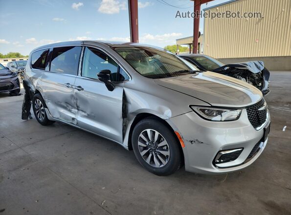 2C4RC1S79RR137570 2024 CHRYSLER PACIFICA Silver 