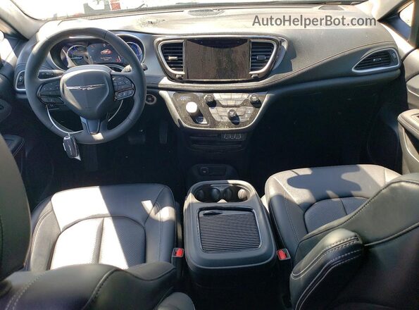 2C4RC1S79RR158421 2024 CHRYSLER PACIFICA Белый Вид панели приборов