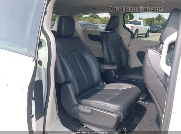 2C4RC1S7XRR160811 2024 CHRYSLER PACIFICA White Widok naklejki z numerem VIN