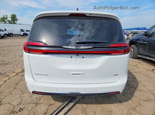 2C4RC3BG1TR174180 2026 CHRYSLER PACIFICA White Rear view