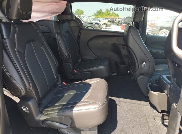 2C4RC3BG5TR219072 2026 CHRYSLER PACIFICA Black უკანა სალონის ხედი
