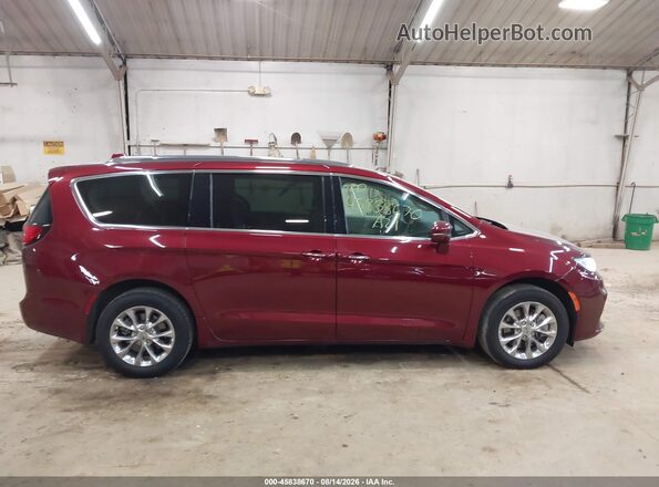 2C4RC3BG6MR591795 2021 CHRYSLER PACIFICA Red Widok wnętrza z tyłu