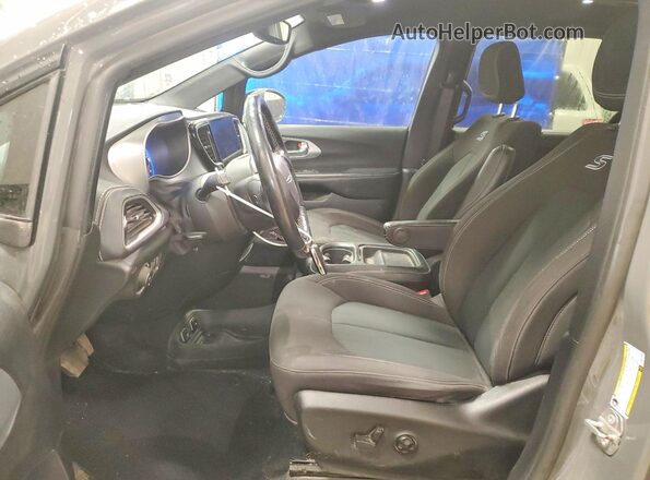 2C4RC3FG2MR529952 2021 CHRYSLER PACIFICA Gray Vista interior delantera