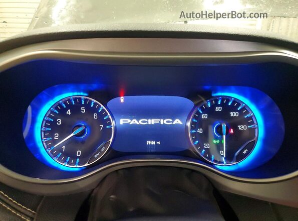 2C4RC3FG2MR529952 2021 CHRYSLER PACIFICA Gray Vista del cuadro de instrumentos