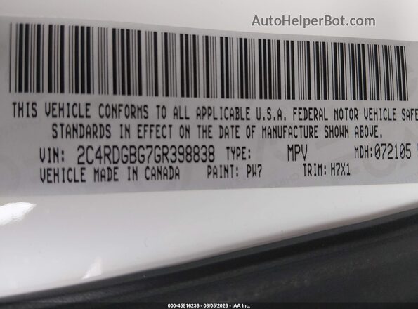 2C4RDGBG7GR398838 2016 DODGE GRAND CARAVAN White Engine compartment view