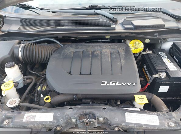 2C4RDGBG8JR296777 2018 DODGE GRAND CARAVAN Gray Widok z tyłu