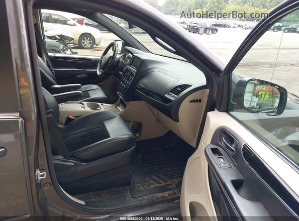 2C4RDGCG0HR790057 2017 DODGE GRAND CARAVAN Gray Vista interior delantera