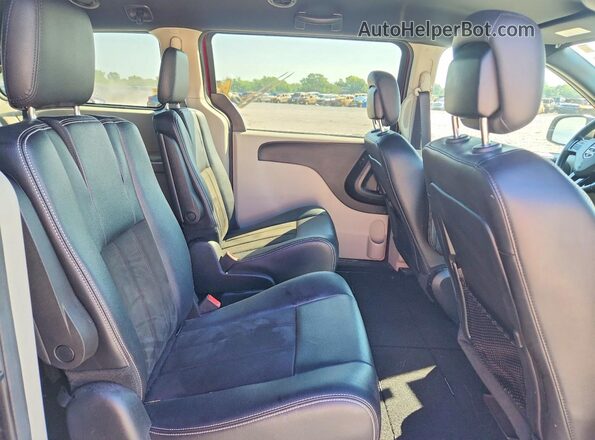 2C4RDGCG0KR620496 2019 DODGE GRAND Maroon Vista interior trasera