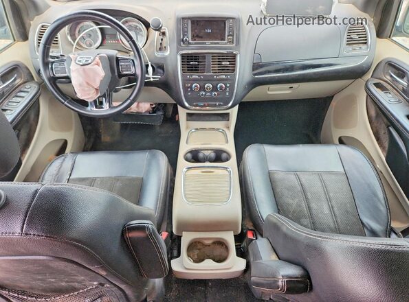 2C4RDGCG0KR647231 2019 DODGE GRAND Silver Widok deski rozdzielczej