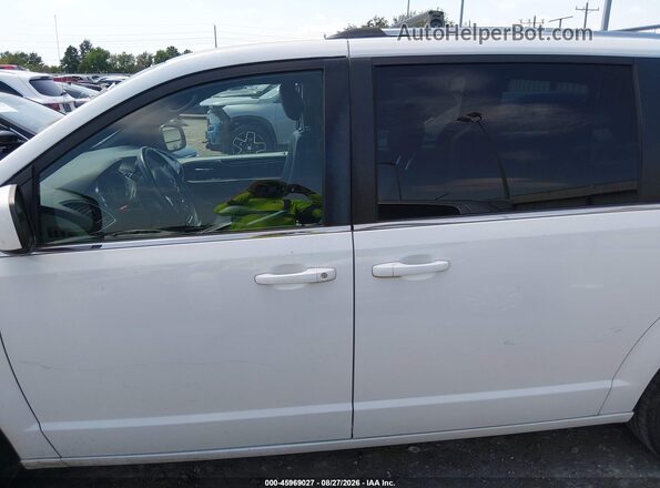 2C4RDGCG1JR326054 2018 DODGE GRAND CARAVAN White 360 interior view