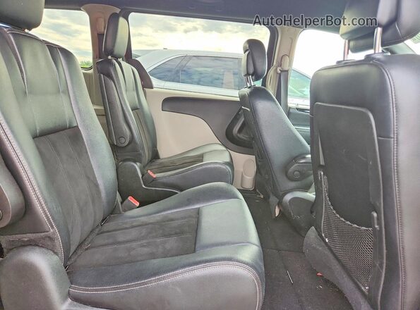 2C4RDGCG2JR159672 2018 DODGE GRAND Burgundy Vista interior trasera