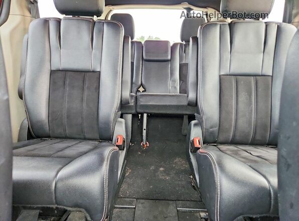 2C4RDGCG2JR159672 2018 DODGE GRAND Burgundy Vista de los asientos traseros