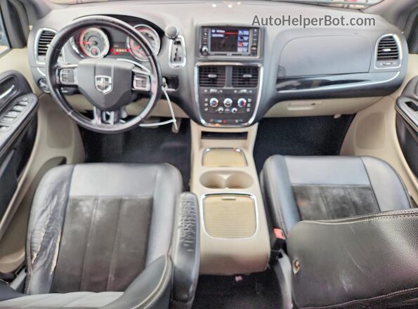 2C4RDGCG2JR159672 2018 DODGE GRAND Burgundy Vista del salpicadero