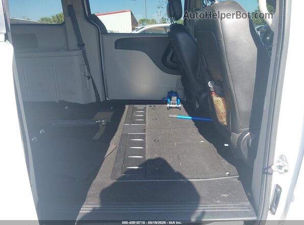 2C4RDGCG3HR574123 2017 DODGE GRAND CARAVAN White Вид наклейки з VIN-кодом
