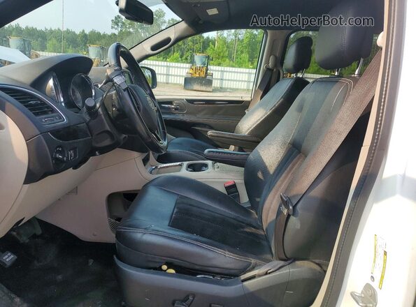 2C4RDGCG3HR735957 2017 DODGE GRAND Белый Вид салона спереди
