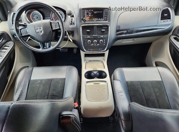 2C4RDGCG3JR298550 2018 DODGE GRAND Серебряный Вид панели приборов