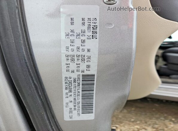 2C4RDGCG4JR240981 2018 DODGE GRAND Silver VIN კოდის სტიკერის ხედი