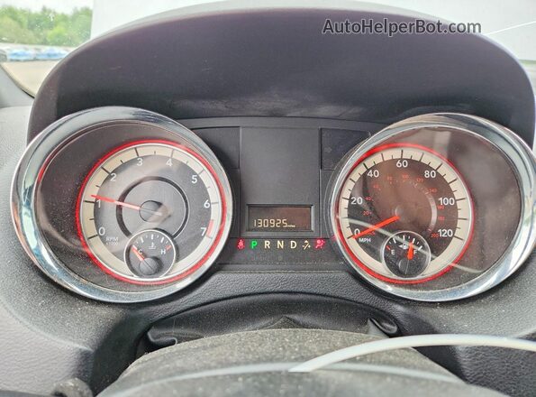 2C4RDGCG4JR240981 2018 DODGE GRAND Silver ხელსაწყოთა პანელის ხედი
