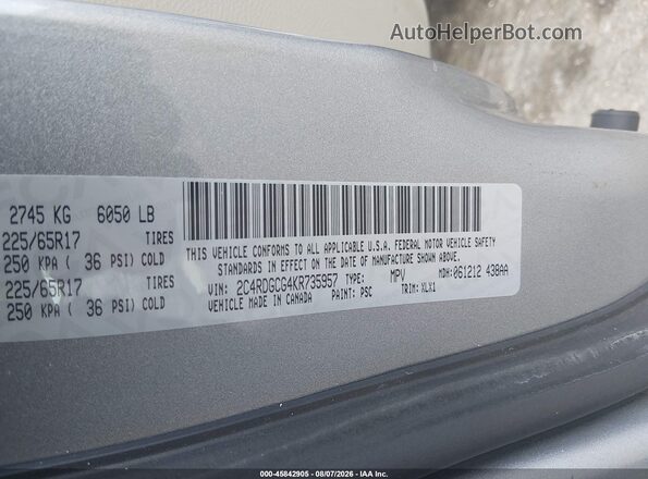 2C4RDGCG4KR735957 2019 DODGE GRAND CARAVAN Silver Vista del compartimento del motor