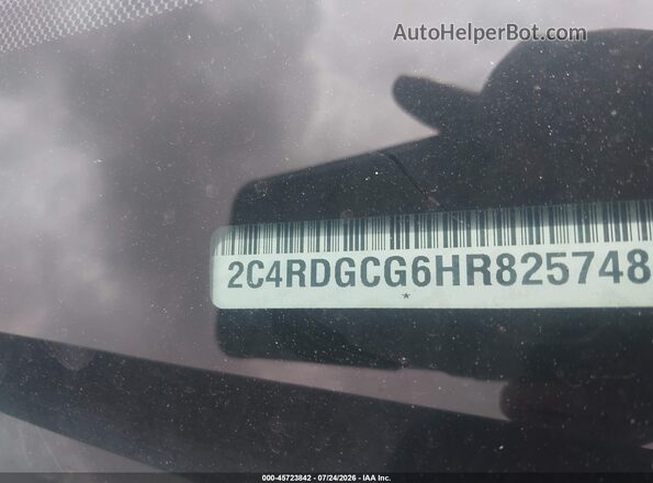 2C4RDGCG6HR825748 2017 DODGE GRAND CARAVAN Black ძრავის განყოფილების ხედი