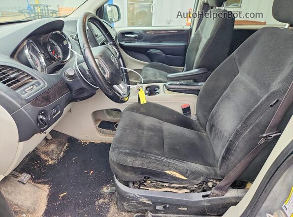 2C4RDGCG7GR131309 2016 DODGE GRAND Серебряный Вид салона спереди