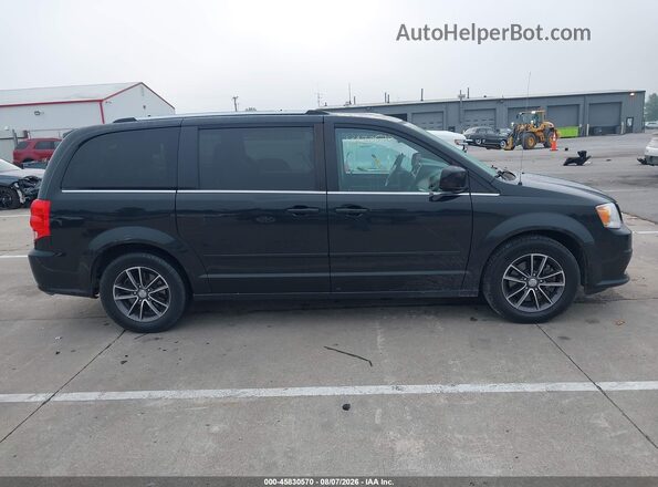 2C4RDGCG8HR605480 2017 DODGE GRAND CARAVAN Black Widok wnętrza z tyłu