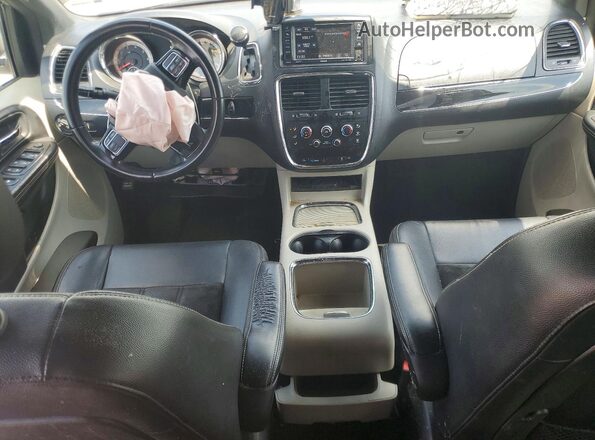 2C4RDGCG8HR847993 2017 DODGE GRAND Silver Widok deski rozdzielczej