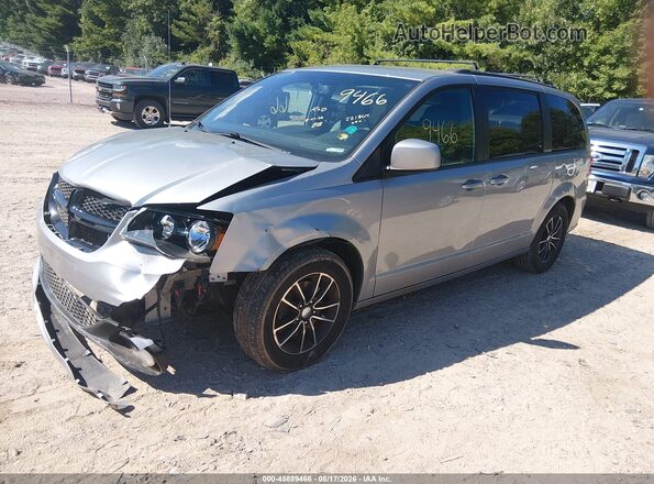 2C4RDGCG8JR162320 2018 DODGE GRAND CARAVAN Silver Vista tres cuartos delantera izquierda