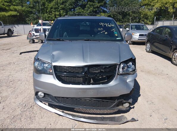 2C4RDGCG8JR162320 2018 DODGE GRAND CARAVAN Silver Vista interior trasera