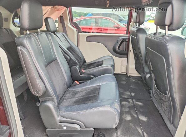 2C4RDGCG9HR730987 2017 DODGE GRAND Red Widok wnętrza z tyłu