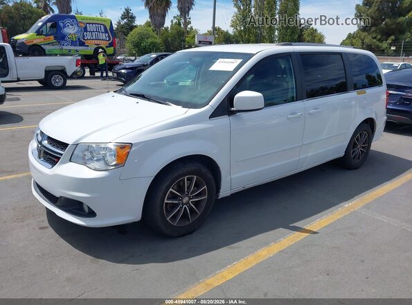 2C4RDGCG9HR814355 2017 DODGE GRAND CARAVAN White წინა მარცხენა ხედი სამი მეოთხედიდან