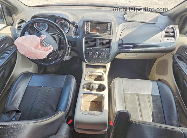 2C4RDGCG9KR776570 2019 DODGE GRAND Burgundy Вид панелі приладів